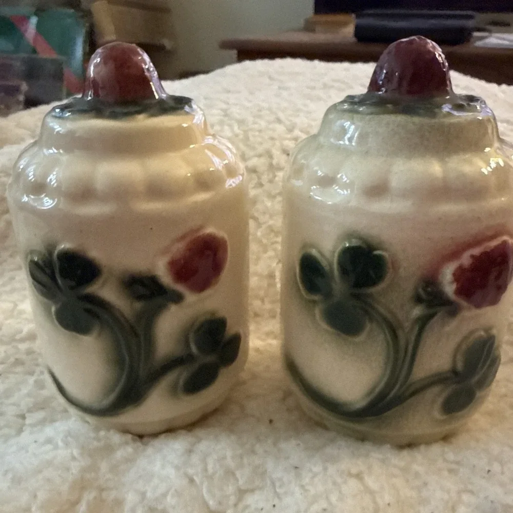 Vtg Brush McCoy Three Leaf Clover Art Deco Salt & Pepper Shaker Set 1940s